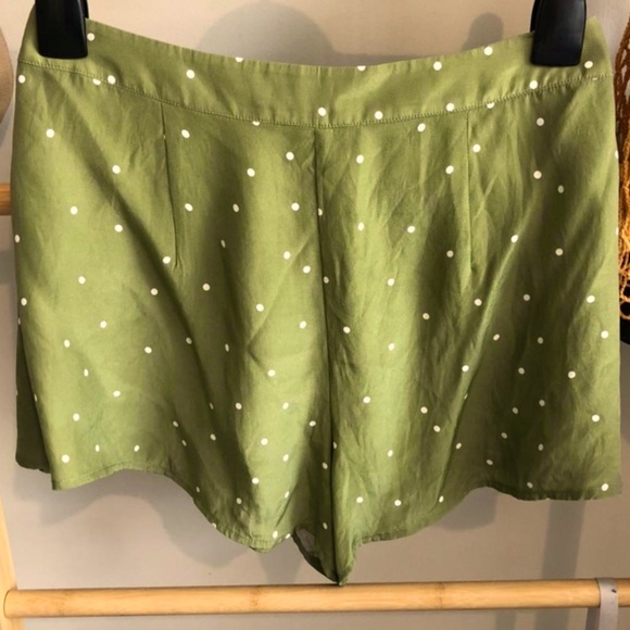 SIR THE LABEL Elsa SHORTS polka dot olive size 2 (US 6). - Picture 4 of 12